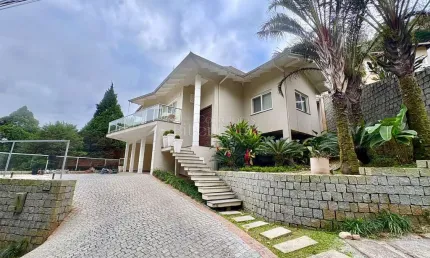 Casa em condomínio fechado com 4 quartos à venda no Saguaçu, Joinville 