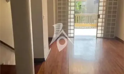 Casa com 4 quartos para alugar na Rua Francisco de Guerra, 102, Cambuci, São Paulo