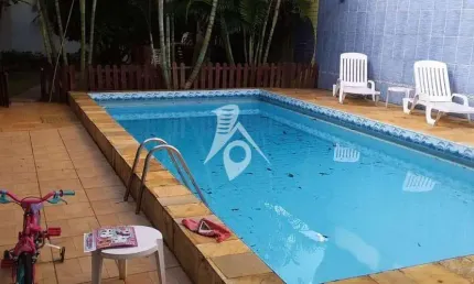 Casa com 3 quartos para alugar na Rua Xiririca, 694, Vila Carrão, São Paulo