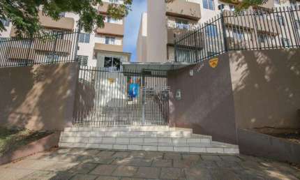 Apartamento com 3 quartos à venda na Rua Eugênio José de Souza, 1584, Guaíra, Curitiba por R$ 320.000