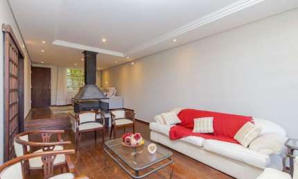Casa com 4 quartos à venda na Rua Doutor Nelson de Souza Pinto, 471, São Lourenço, Curitiba por R$ 2.244.500