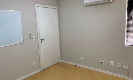Sala comercial com 9 salas para alugar na rua joão manoel, 243, são francisco, curitiba por r$ 5.000