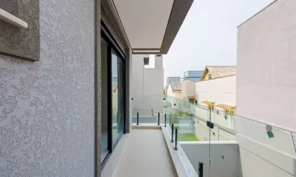 Casa em condomínio fechado com 3 quartos à venda na rua maria luiza bazzani natal, 381, uberaba, curitiba por r$ 2.990.000
