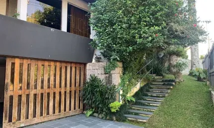 Casa em condomínio fechado com 3 quartos à venda na Rua São Leopoldo, 260, Seminário, Curitiba por R$ 3.500.000