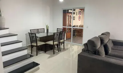 Casa em condomínio fechado com 3 quartos à venda na rua joão dembinski, 371, campo comprido, curitiba por r$ 825.000