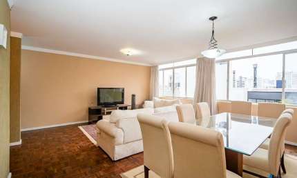 Apartamento com 3 quartos para alugar na Avenida Visconde de Guarapuava, 4338, Batel, Curitiba por R$ 6.000
