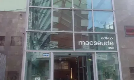 Sala comercial à venda na rua emiliano perneta, 860, centro, curitiba por r$ 380.000