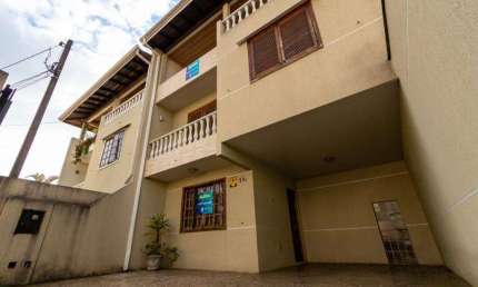 Casa com 3 quartos à venda na Rua Joaquim Mariano Ribas, 79, Guabirotuba, Curitiba por R$ 650.000