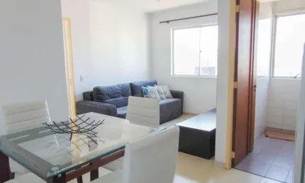 Apartamento com 2 quartos para alugar na Avenida Sete de Setembro, 3574, Centro, Curitiba por R$ 1.700