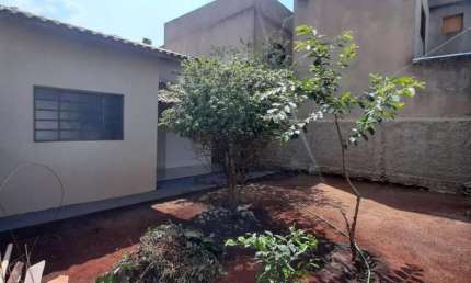 Casa com 2 quartos à venda no Centro, Jardinópolis 