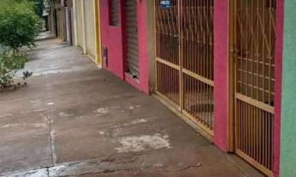 Casa para Venda em Ribeirão Preto, Parque Ribeirão Preto, 3 dormitórios, 2 banheiros, 1 vaga