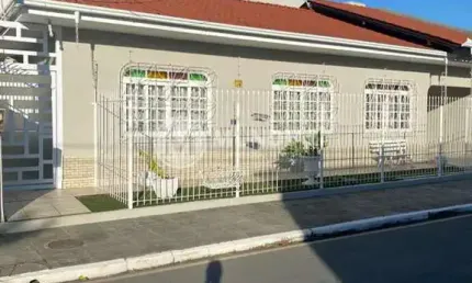 Casa para temporada prÓximo a avenida marginal, Centro, Balneário Camboriú - SC