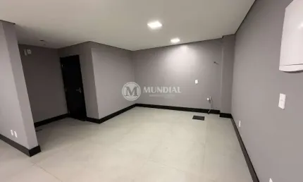 Ótima sala comercial avenida dos estados, praia dos amores, balneário camboriú - sc