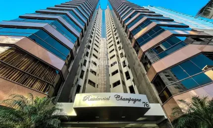 Apto 3 suÍtes quadra mar, Centro, Balneário Camboriú - SC