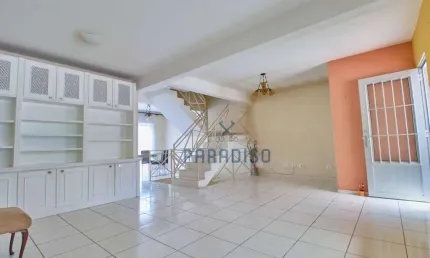 Sobrado com 3 dormitórios à venda, 194 m² por R$ 900.000,00 - Santa Felicidade - Curitiba/PR