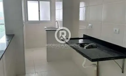 Apartamento à Venda em Vila Atlântica - 2 Dormitórios, Suíte e Área de Lazer Completa!