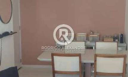 Charmoso Apartamento de 2 Dormitórios à Venda no Centro de Diadema - R$ 389.000