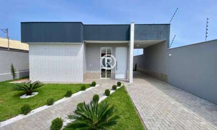 Linda Casa com 3 Dormitórios e Piscina em Cibratel II, Itanhaém - R$ 799.000 à Venda!
