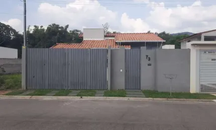 Casa para Venda em Bragança Paulista, Residencial Alvorada, 3 dormitórios, 2 banheiros, 3 vagas