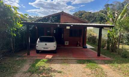 Chácara para Venda em Bragança Paulista, Jardim Paturi, 3 dormitórios, 1 suíte, 2 banheiros, 4 vagas