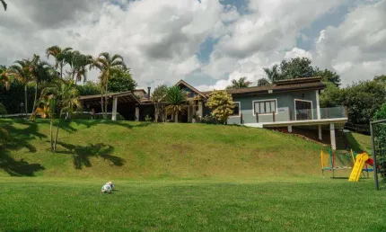 Casa à venda em bragança paulista, condomínio residencial vila rica, com 3 quartos, com 420 m²