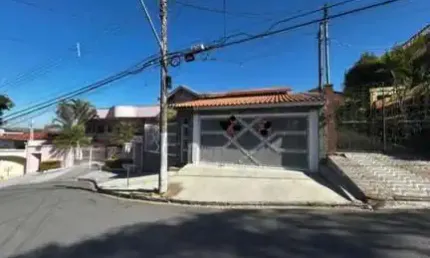 Casa à venda em Bragança Paulista, Jardim Europa, com 3 quartos