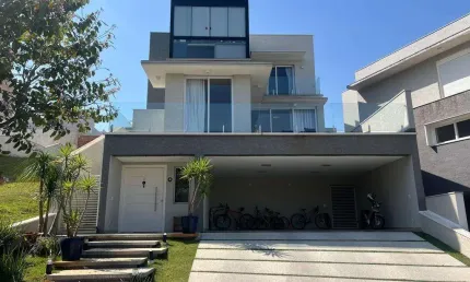Casa à venda e para alugar em Bragança Paulista, Condomínio Vale das Águas, com 4 quartos