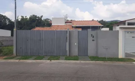 Casa à venda em bragança paulista, residencial alvorada, com 3 quartos, com 120 m²