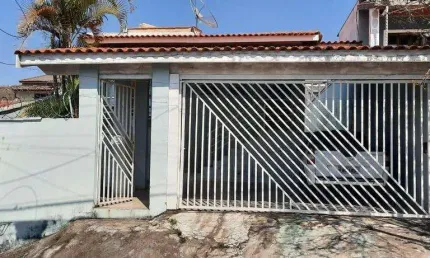 Casa à venda em Bragança Paulista, Jardim Europa, com 3 quartos, com 118 m²