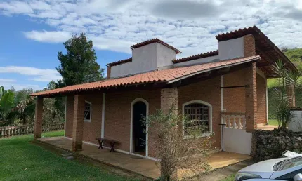 Chácara à venda em Pedra Bela, Pitangueiras, com 2 quartos, com 20000 m²