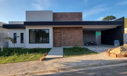 Casa à venda em Bragança Paulista, CONDOMÍNIO TERRAS DE SANTA CRUZ, com 3 suítes