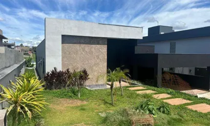 Casa à venda em Bragança Paulista, CONDOMÍNIO TERRAS DE SANTA CRUZ, com 3 suítes, com 236 m²