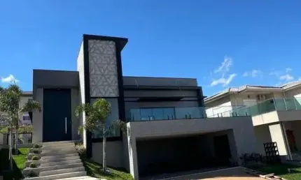 Casa à venda em Bragança Paulista, Condomínio Residencial Campos do Conde, com 4 suítes, com 330 m²