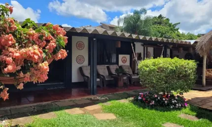 Casa para Venda em Bragança Paulista, Hípica Jaguari, 3 dormitórios, 1 suíte, 1 banheiro, 3 vagas