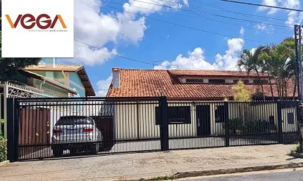 Casa para Venda em Bragança Paulista, Santa Luzia, 3 dormitórios, 1 suíte, 3 banheiros, 4 vagas