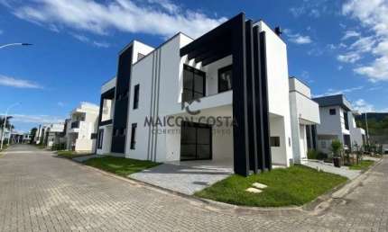 Casa com 3 quartos à venda na Avenida Egídio Abelino Richartz, Beira Rio, Biguaçu