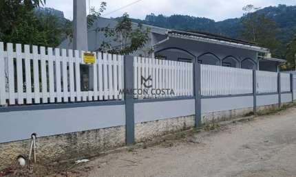 Casa com 3 quartos à venda em Fundos, Biguaçu 