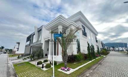 Casa com 3 quartos à venda na Avenida Wilson Castelo Branco, Beira Rio, Biguaçu