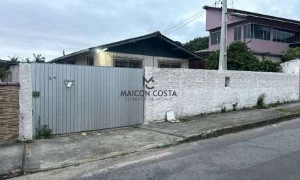 Casa com 2 quartos à venda em Fundos, Biguaçu 