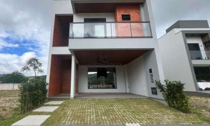 Casa com 3 quartos à venda na Avenida Deltaville, Deltaville, Biguaçu