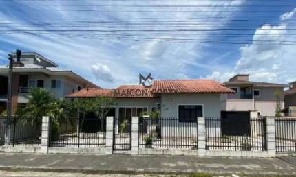 Casa com 4 quartos à venda na Rua Das Flores, Centro, Antônio Carlos