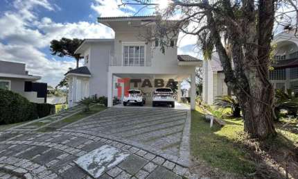 Casa à Venda no Condomínio Tirol Santa Bárbara com 466m²