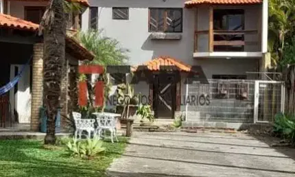Casa com 3 quartos à venda na Rua Arcésio Correia Lima, 468, Atuba, Curitiba