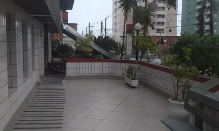 Vila Caiçara, lindo apto 2 dorms, suite, 2 sacadas, garagem, 150 mts do mar