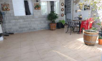 Casa Sobrado 6 quartos - Lado Praia na Vila Caiçara em Praia Grande - RP385