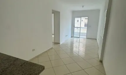 vila caiçara, excelente apto 2 dorms, suite, sacada gourmet, 100 mts do mar