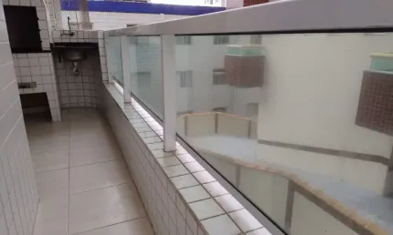 Vila caiçara, apto 1 dorm, sacada gourmet, lazer, 100 mts do mar