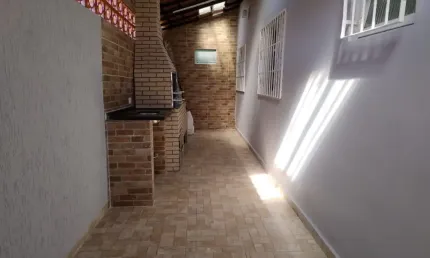 Casa com 2 quartos à venda na Rua Jamil Issa, 10, Balneário Maracanã, Praia Grande