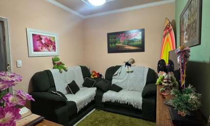 Vila Caiçara, kitchinete, sala/dorm, garagem, 150 mts do mar