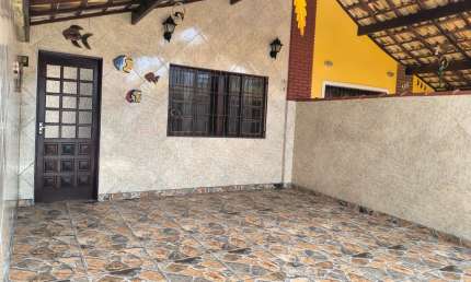 Vila Caiçara, ótima casa 2 dorms, suite, 2 banheiros, próximo ao mar